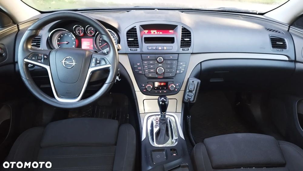 Opel Insignia - 8