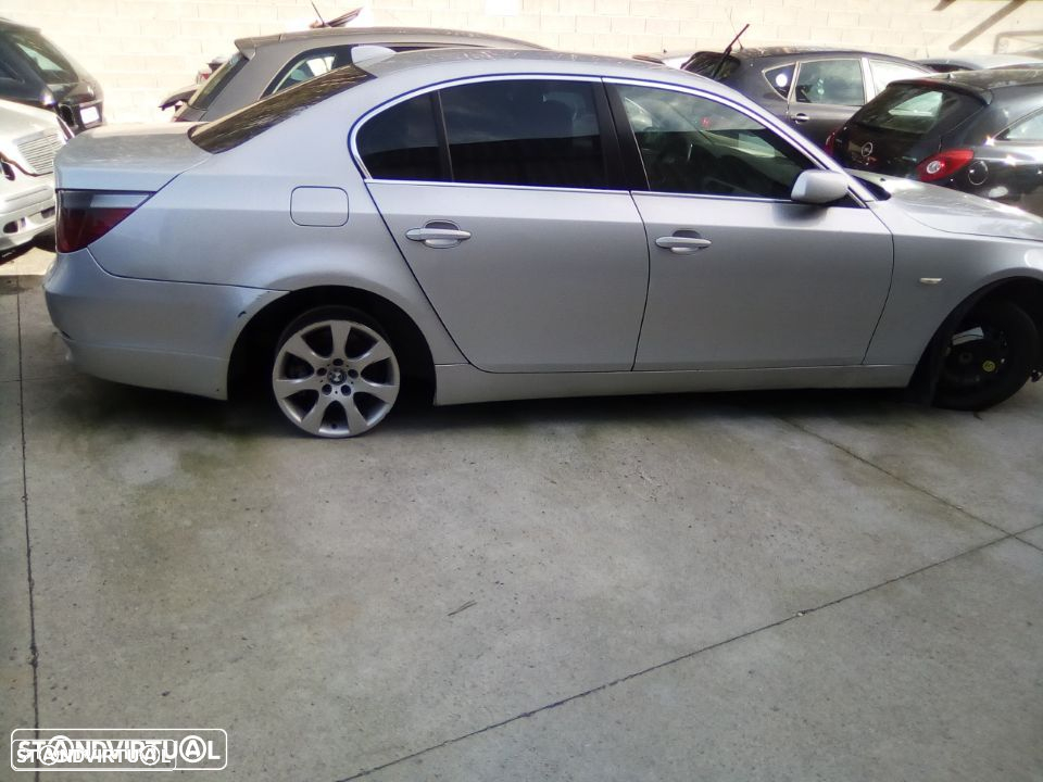 BMW E60 2004 530 - 2