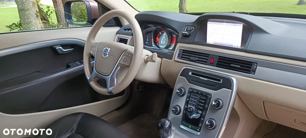 Volvo XC 70 D4 AWD Summum - 9