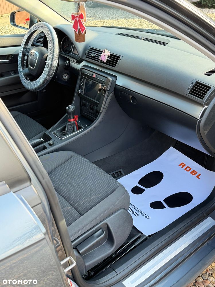 Audi A4 Limousine - 7