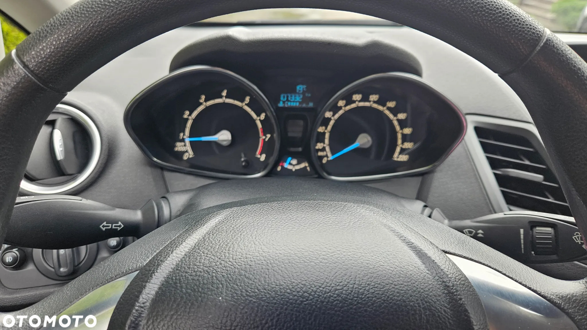 Ford Fiesta 1.0 EcoBoost Trend - 12