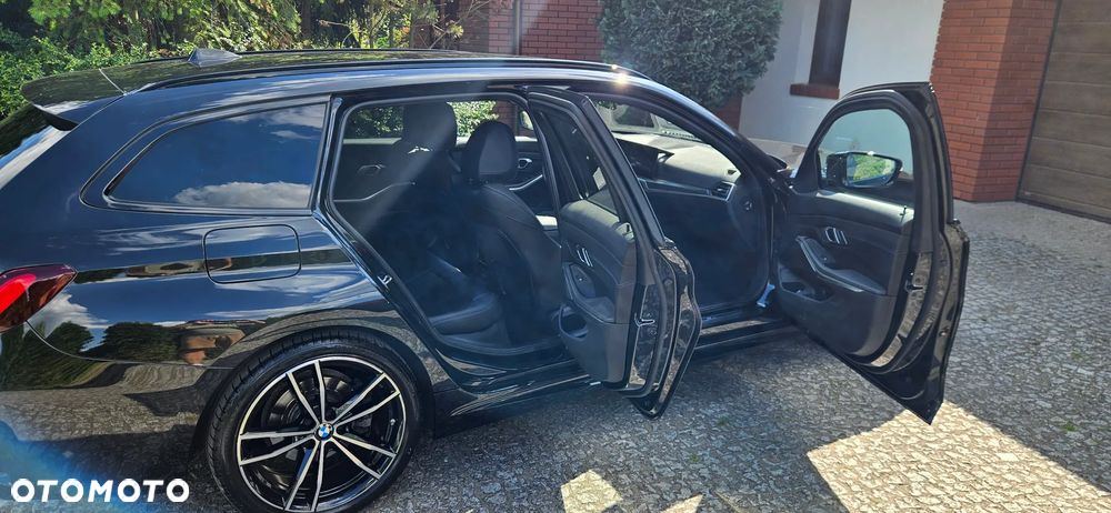 BMW Seria 3 320d xDrive mHEV M Sport - 31