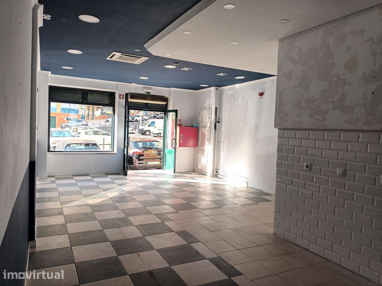 Arrendamento de espaço comercial na Avenida 25 de Abril, 8 Ramada - Grande imagem: 5/14