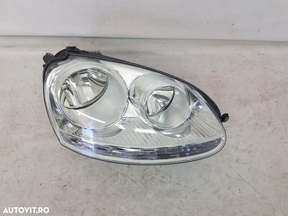 Far dreapta halogen VW Golf 5 Jetta dupa 2004 - 5