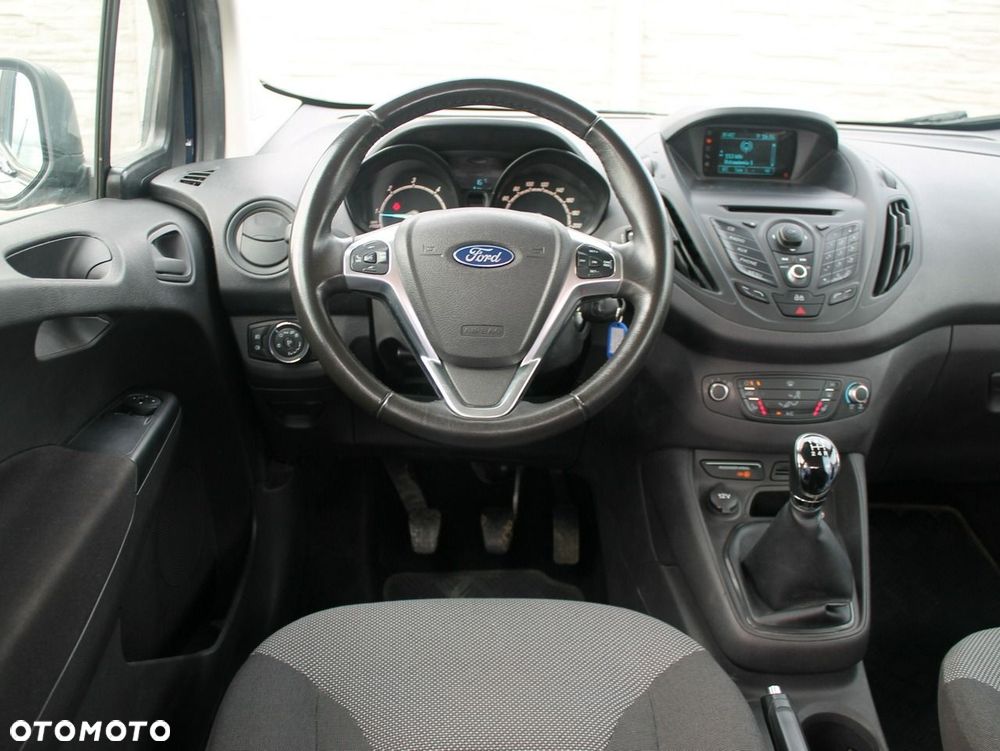 Ford Transit Courier - 9