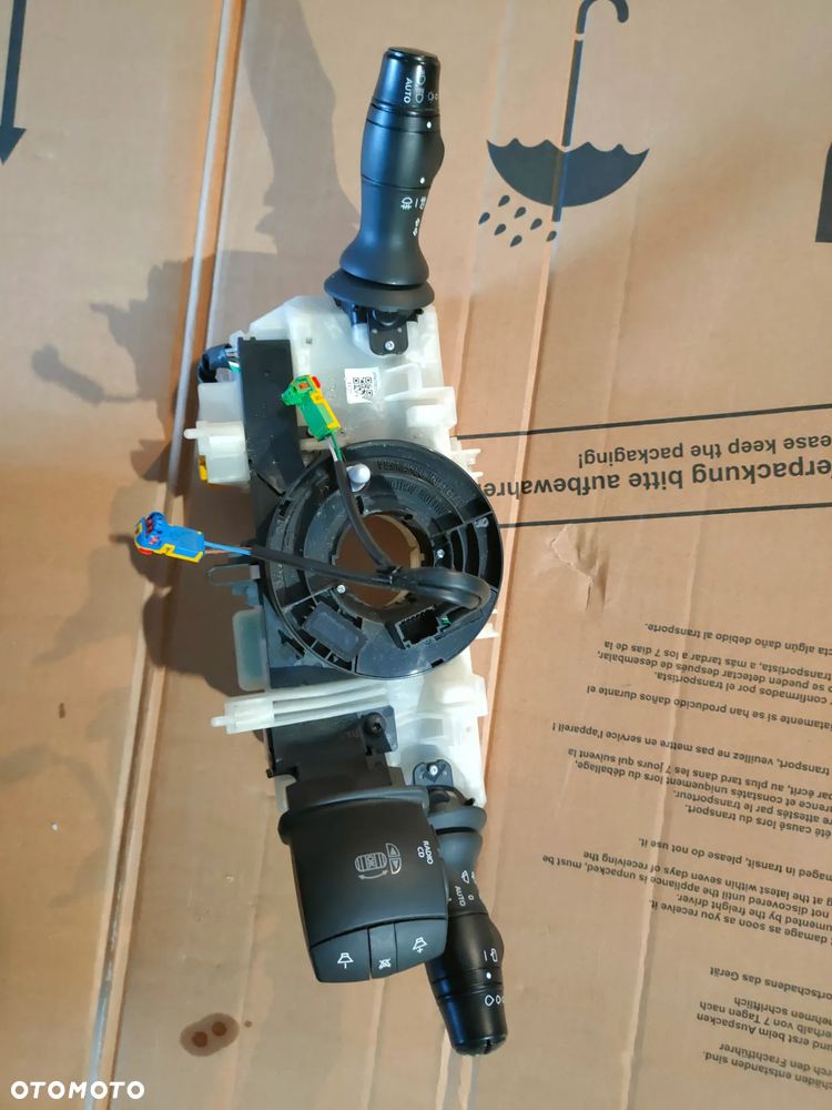 Manetki,przełącznik zespolony z taśmą Renault Grand Scenic 3 - 1