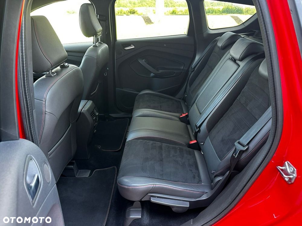 Ford Kuga 1.5 EcoBoost 2x4 ST-Line - 19