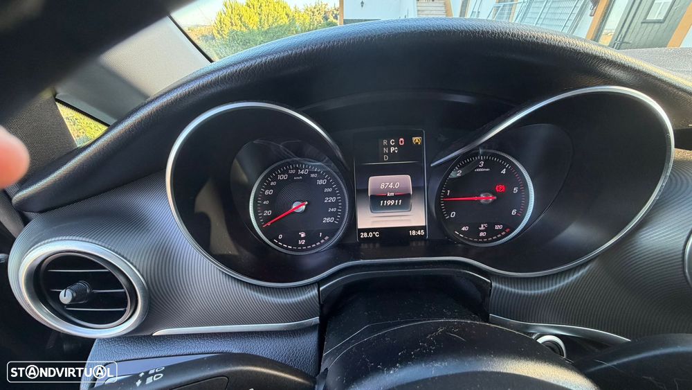 Mercedes-Benz V 220 d Longo Avantgarde Aut. - 22