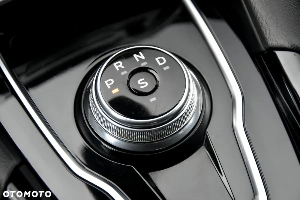 Ford Mondeo 2.0 EcoBlue ST-Line - 32