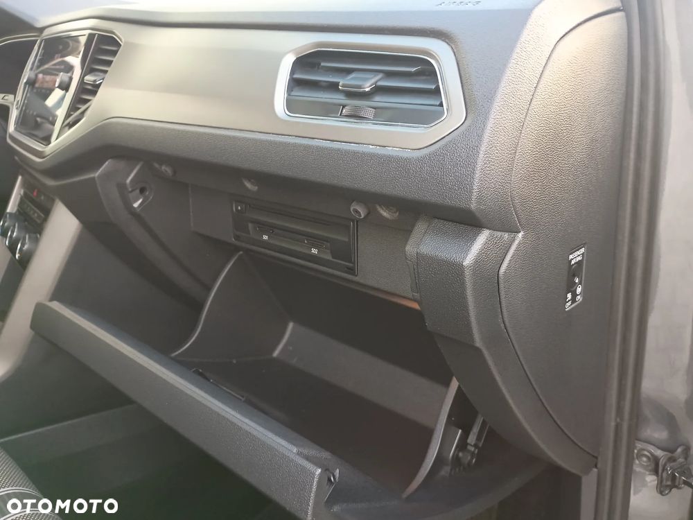 Volkswagen T-Roc 1.5 TSI OPF DSG ACTIVE - 15