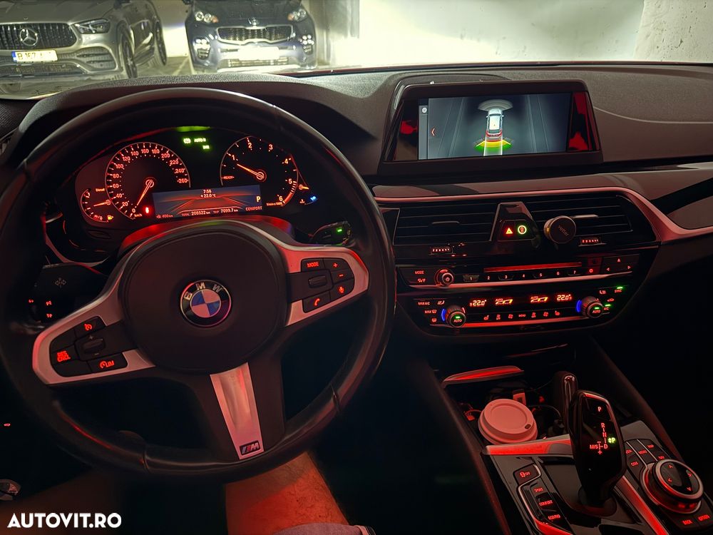BMW Seria 5 520d AT - 20