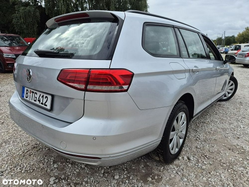 Volkswagen Passat - 3