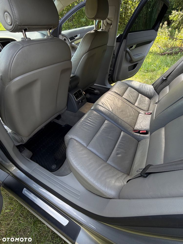 Audi A6 Limousine 2.4 - 13