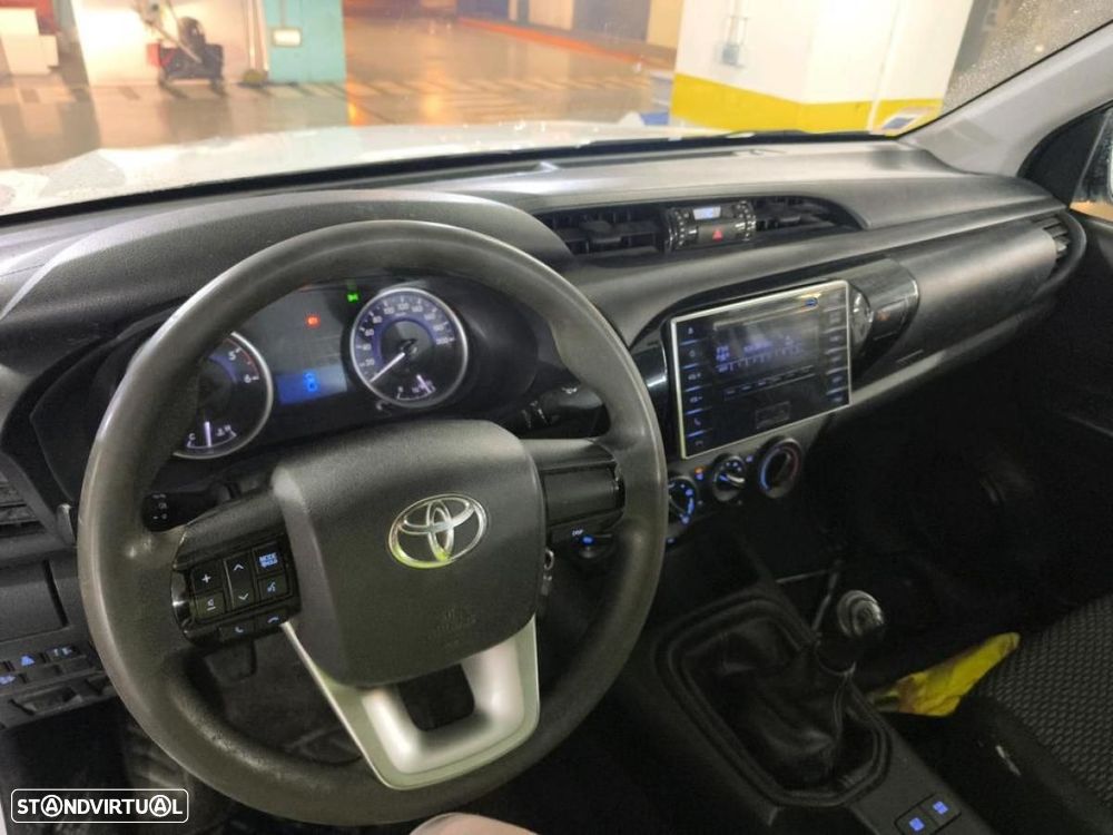 Toyota Hilux 2.4 D-4D 4WD CS CH c/iva - 5