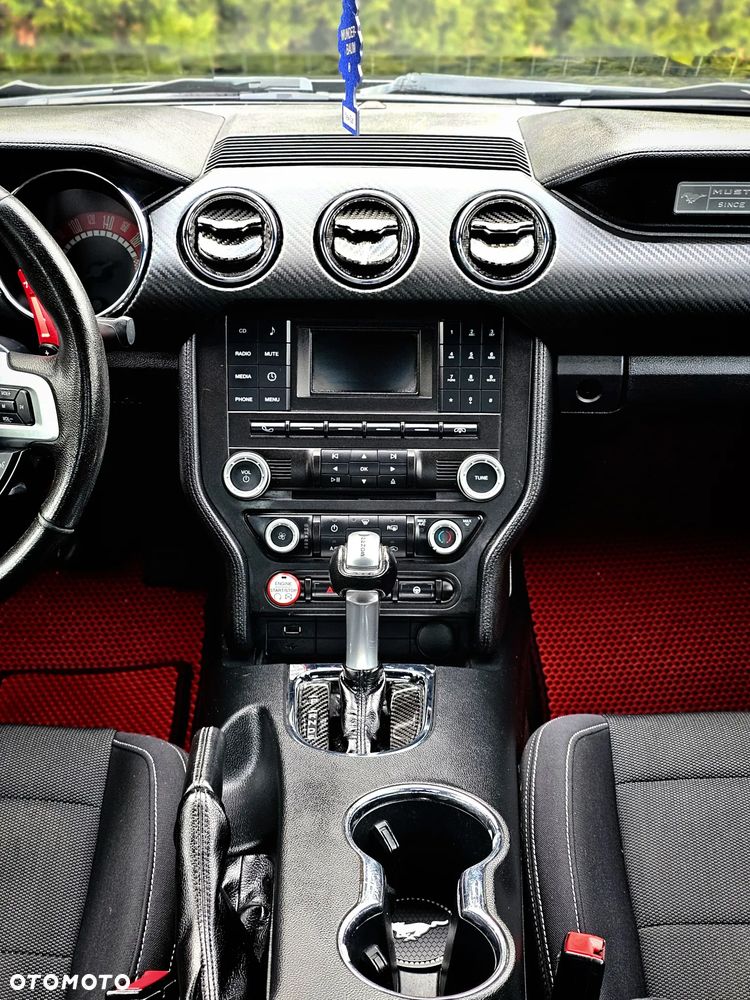 Ford Mustang 3.7 V6 - 12