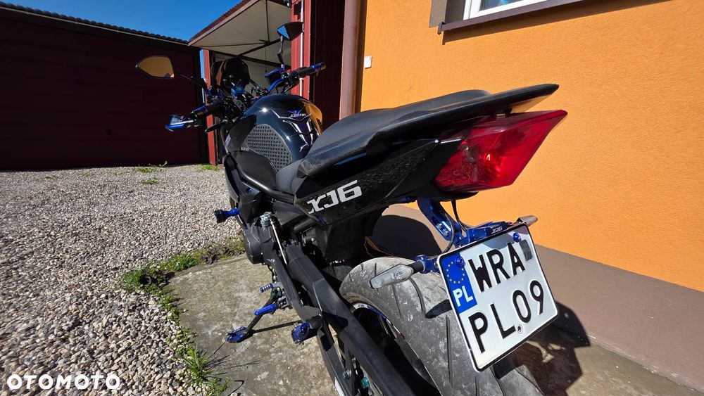 Yamaha XJ - 5