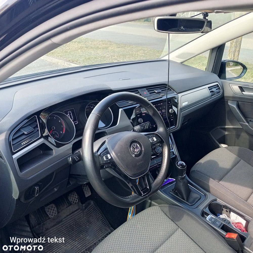 Volkswagen Touran - 6