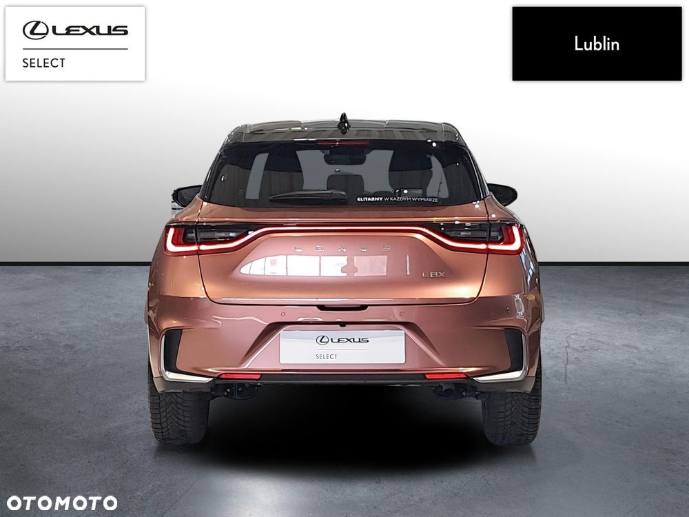 Lexus LBX 1.5 Hybrid Cool - 4