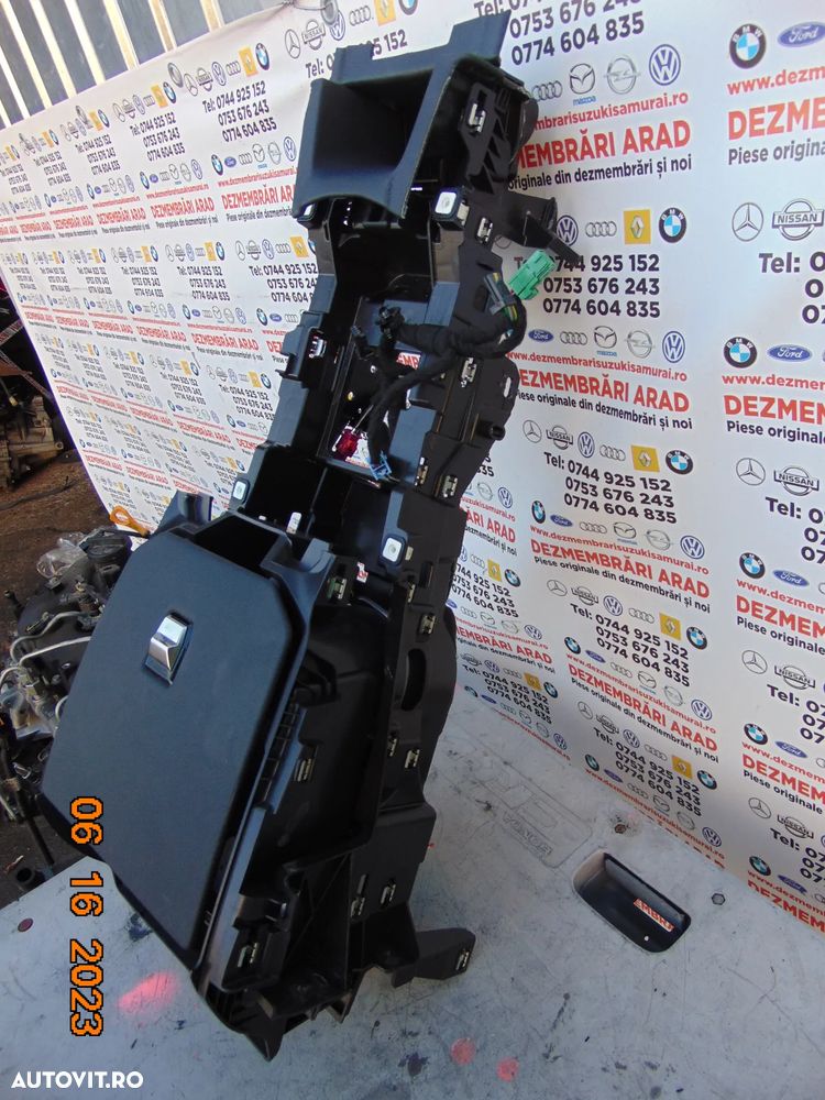 Consola centrala Citroen DS4 suport pahare torpedou central - 3