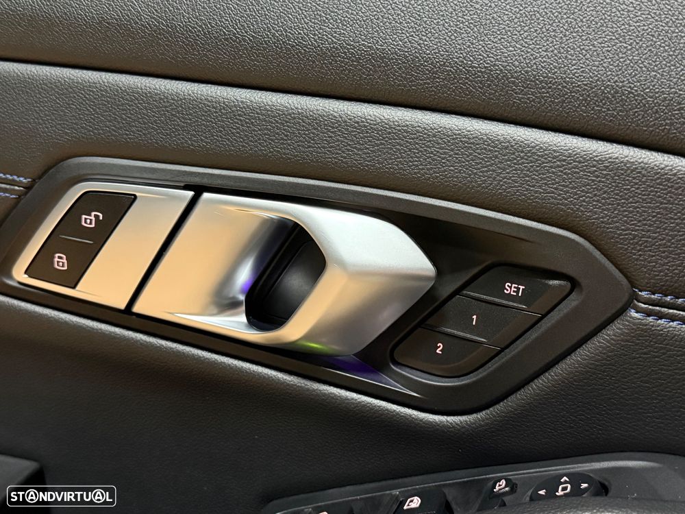 BMW 330 e Pack Desportivo M Auto - 8