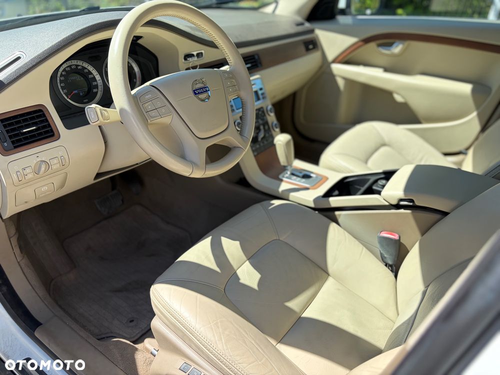 Volvo XC 70 - 27