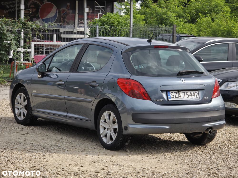 Peugeot 207 - 2