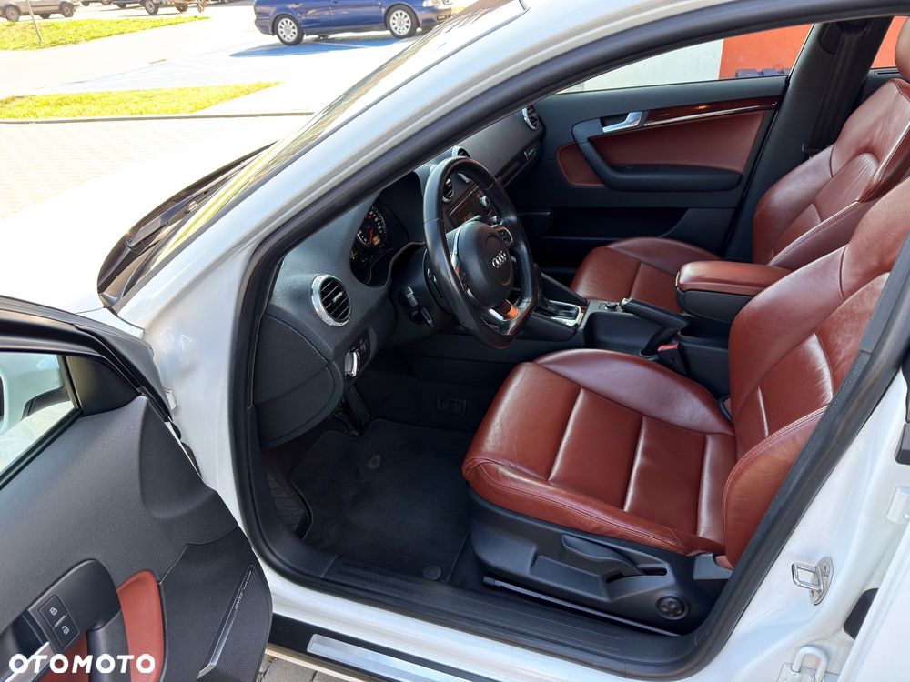 Audi A3 Sportback - 16