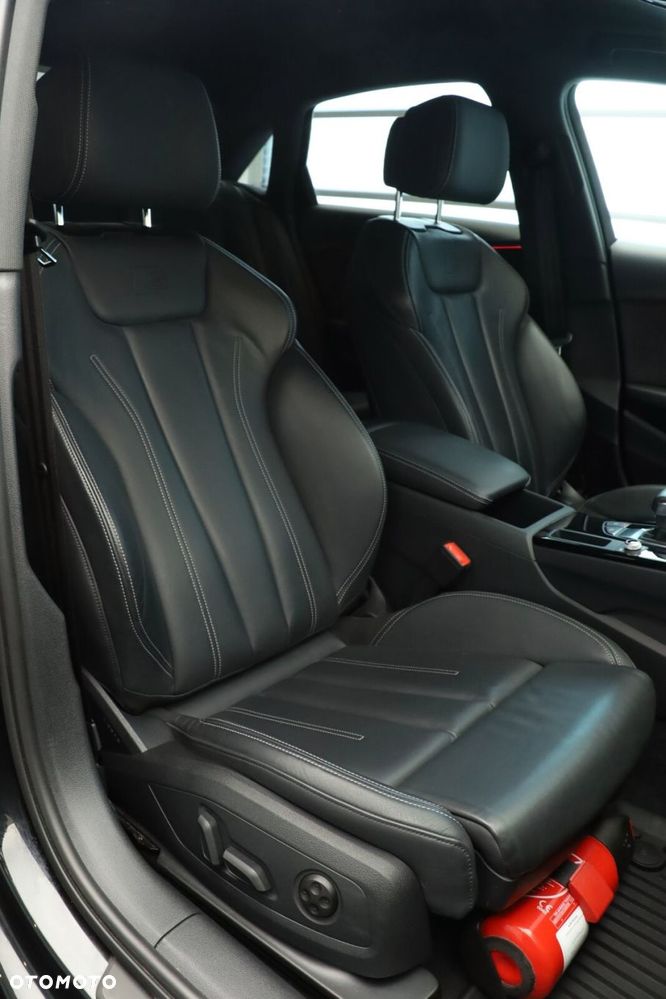 Audi A4 Limousine - 13