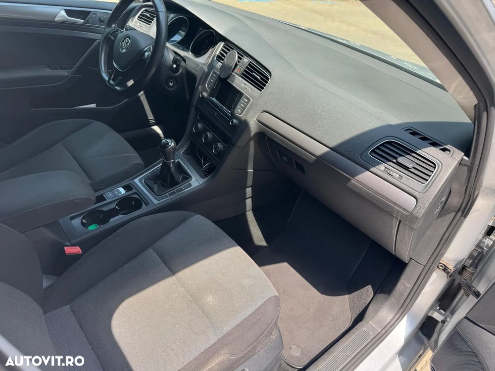 Volkswagen Golf 1.6 TDI DPF Trendline - 7