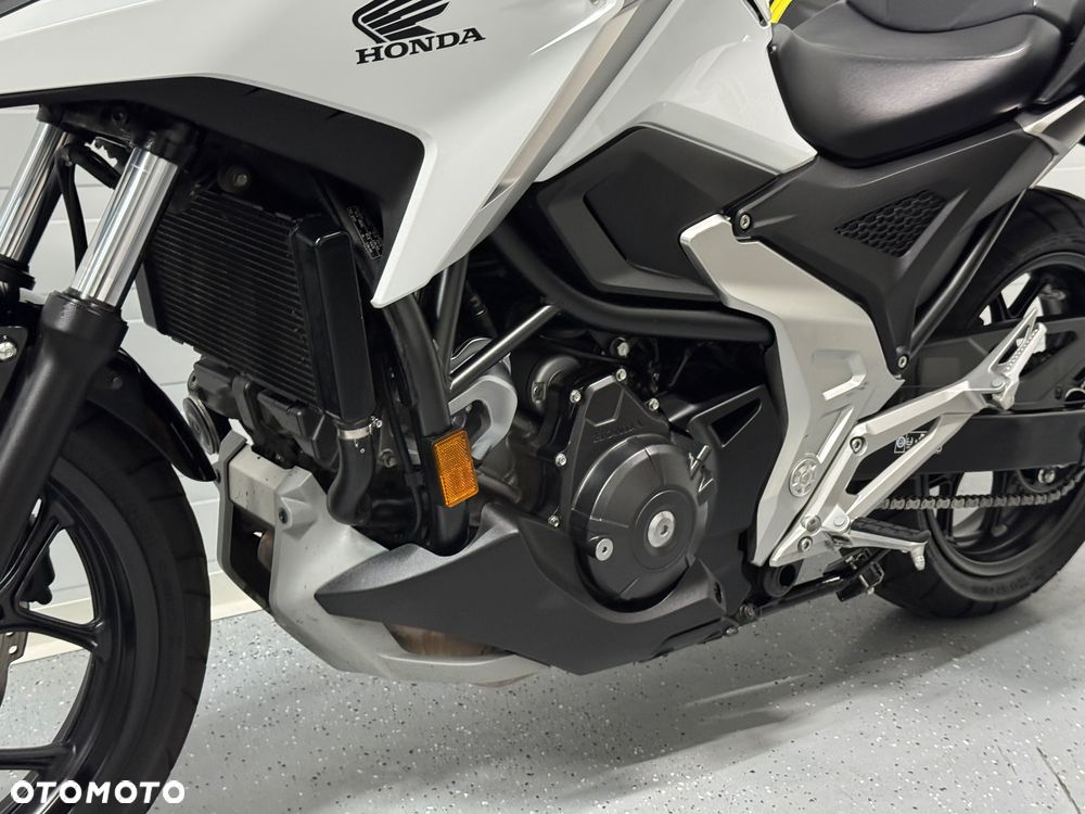 Honda NC - 27