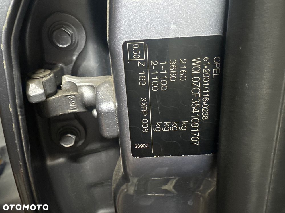 Opel Vectra 1.9 CDTI Essentia - 11