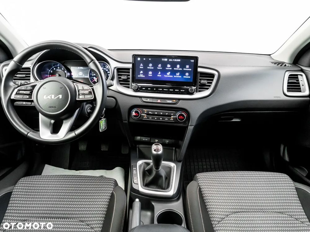 Kia Ceed 1.5 T-GDI M - 20