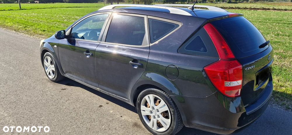 Kia Ceed Cee'd 1.4 L - 3