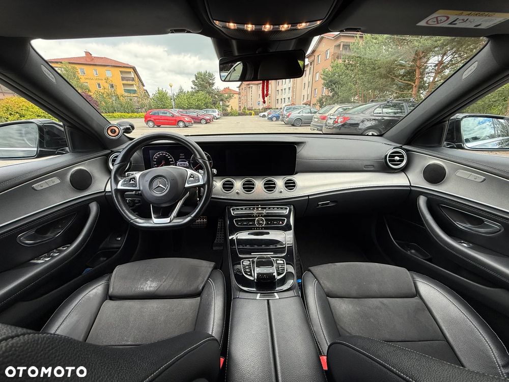 Mercedes-Benz Klasa E 220 d 4-Matic 9G-TRONIC - 6