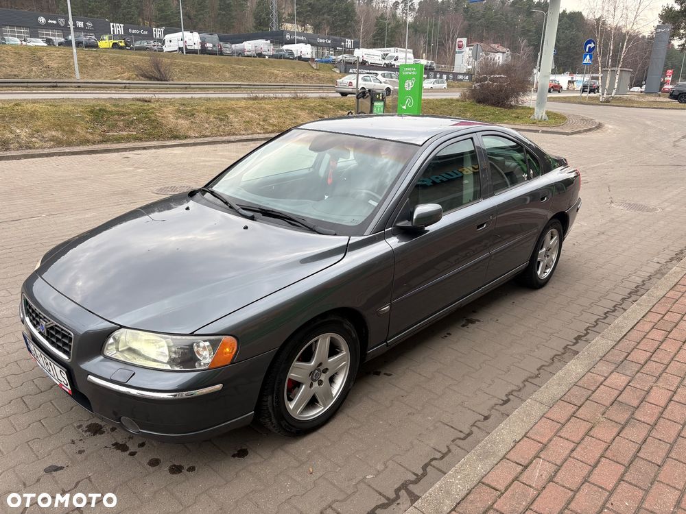 Volvo S60 2.5T Rubin - 1