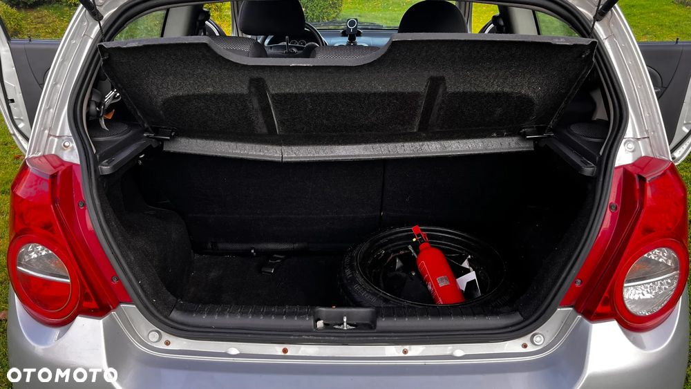 Chevrolet Aveo - 9