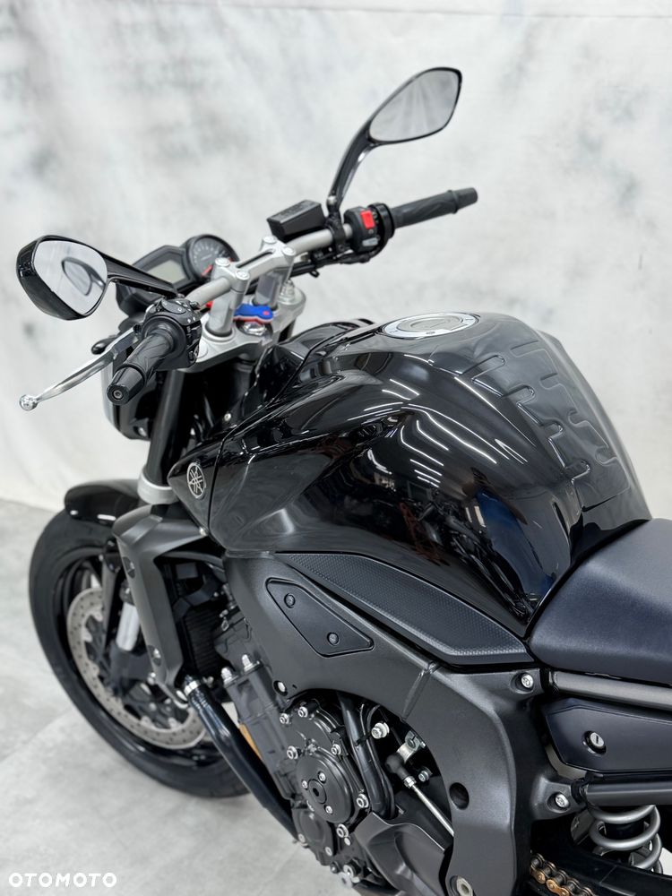 Yamaha FZ - 19