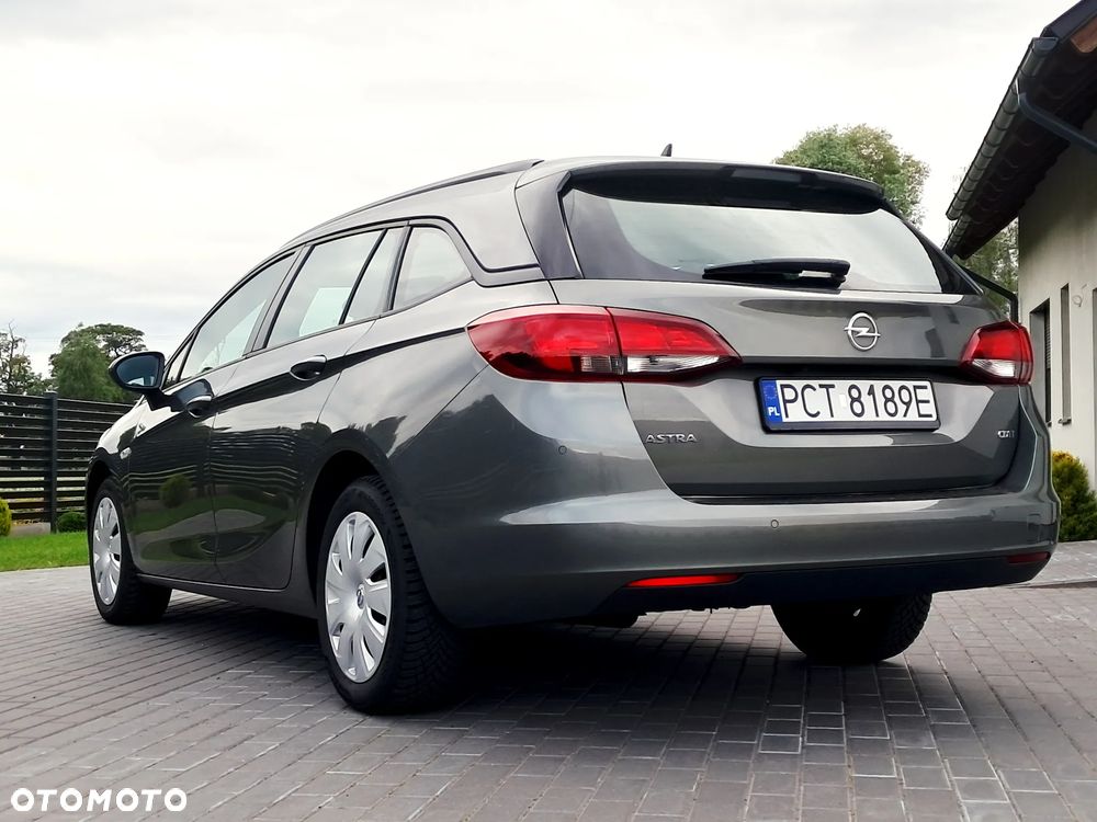 Opel Astra 1.6 CDTI Cosmo - 10