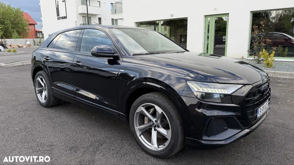 Audi Q8 - 2