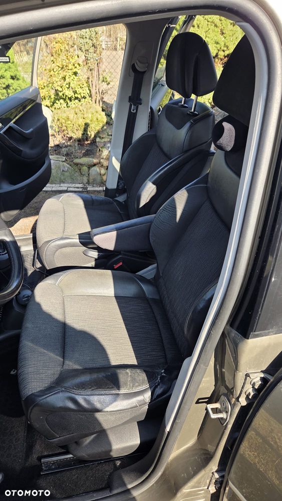 Citroën C4 Grand Picasso 2.0 HDi Exclusive - 6