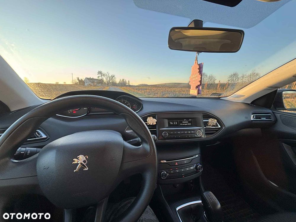 Peugeot 308 1.2 PureTech Access EU6 - 7