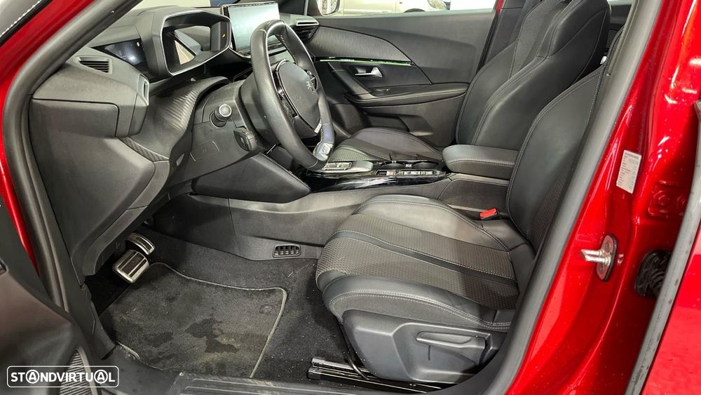 Peugeot e-2008 GT - 12