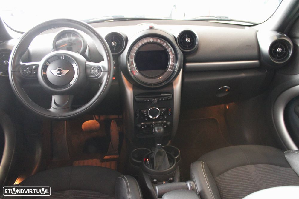 MINI Countryman Cooper D Auto - 8