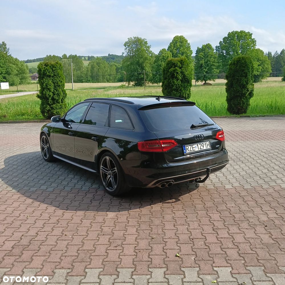 Audi A4 Avant 3.0 TDI DPF clean diesel quattro S tronic Ambiente - 4