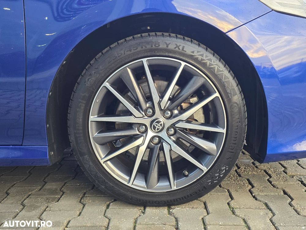 Toyota Camry 2.5 Hybrid Exclusive - 6