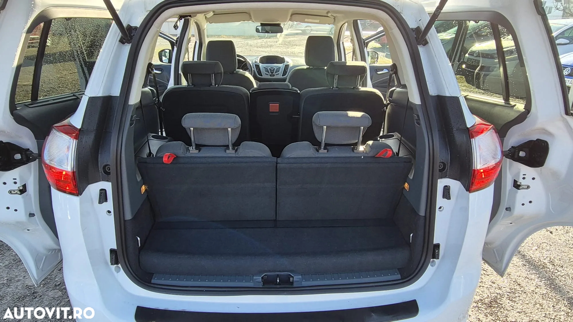 Ford Grand C-Max 2.0 TDCi Trend - 11