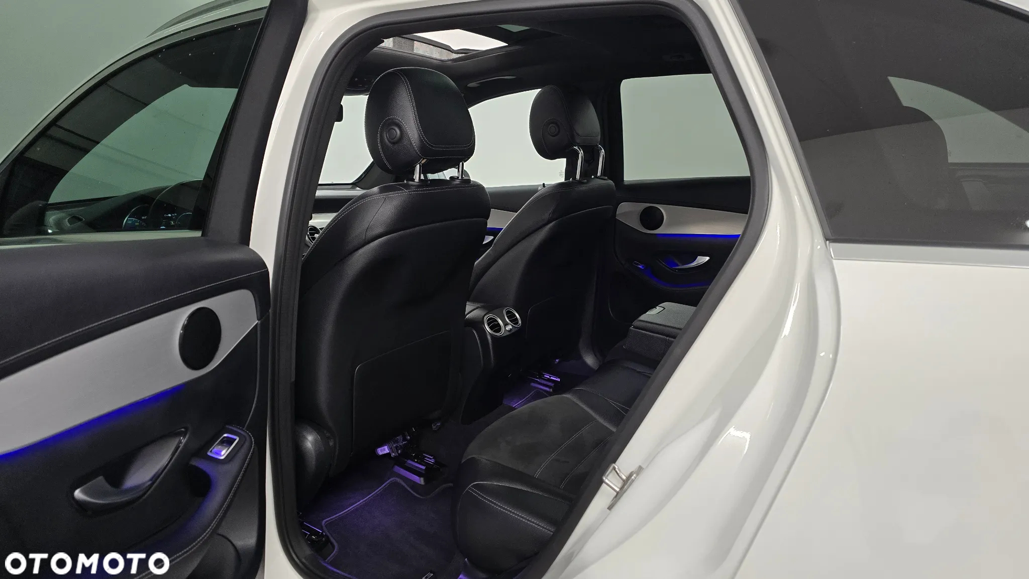 Mercedes-Benz GLC 300 de 4Matic 9G-TRONIC AMG Line Plus - 6