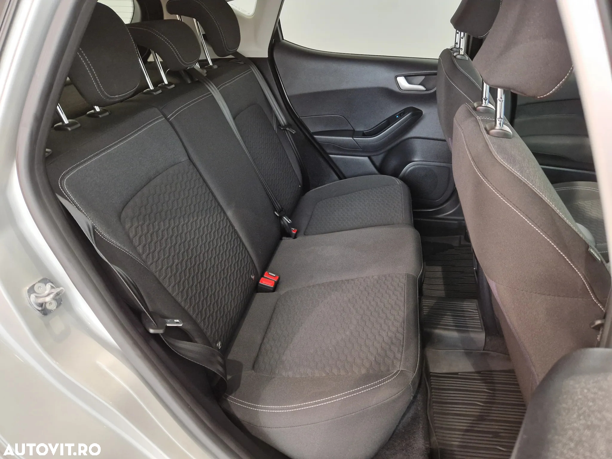 Ford Fiesta 1.0 EcoBoost 7DCT mHEV Titanium - 15