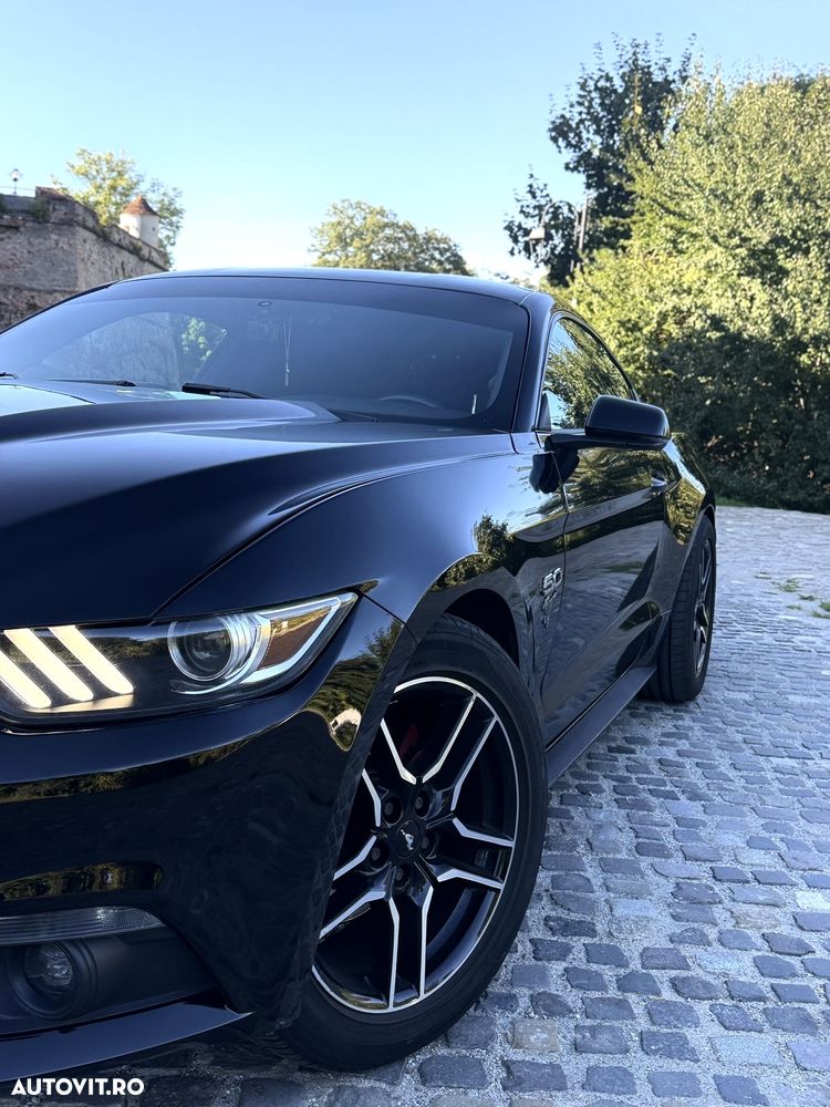 Ford Mustang - 2