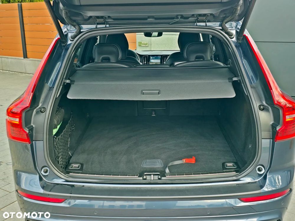 Volvo XC 60 B4 D AWD Geartronic RDesign - 16